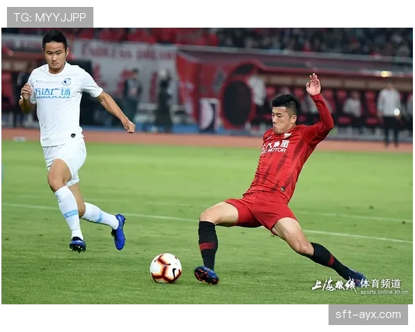 抢断直塞撕开后防线，范志毅近期显示比同代更前移